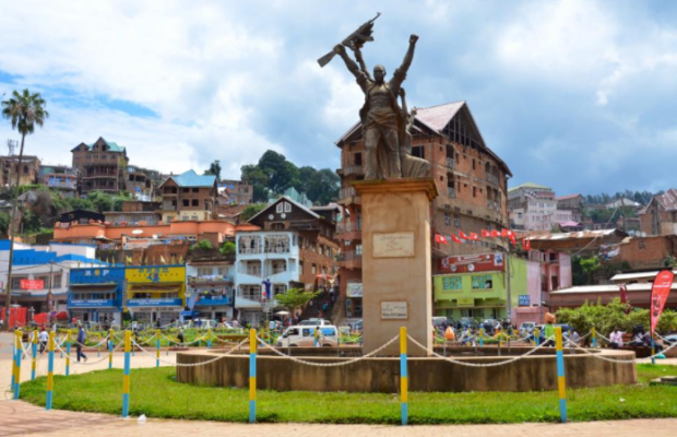 Bukavu : Emmanuel MUDEDE, PDG Kabanda, reçoit le prix « entrepreneur de l’année »